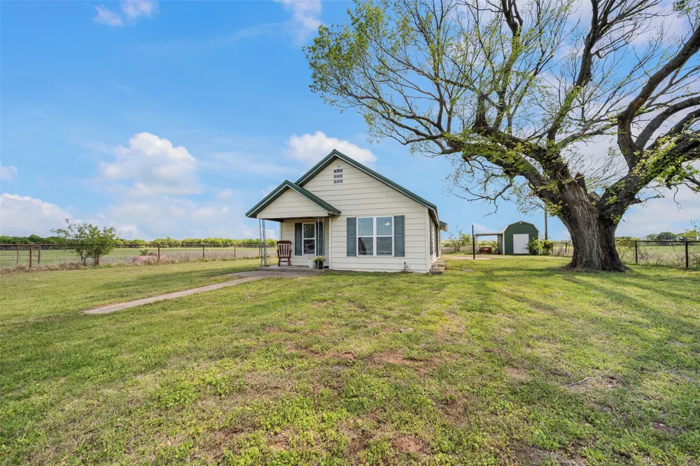 3913 Fm1956 Nocona, TX 76255