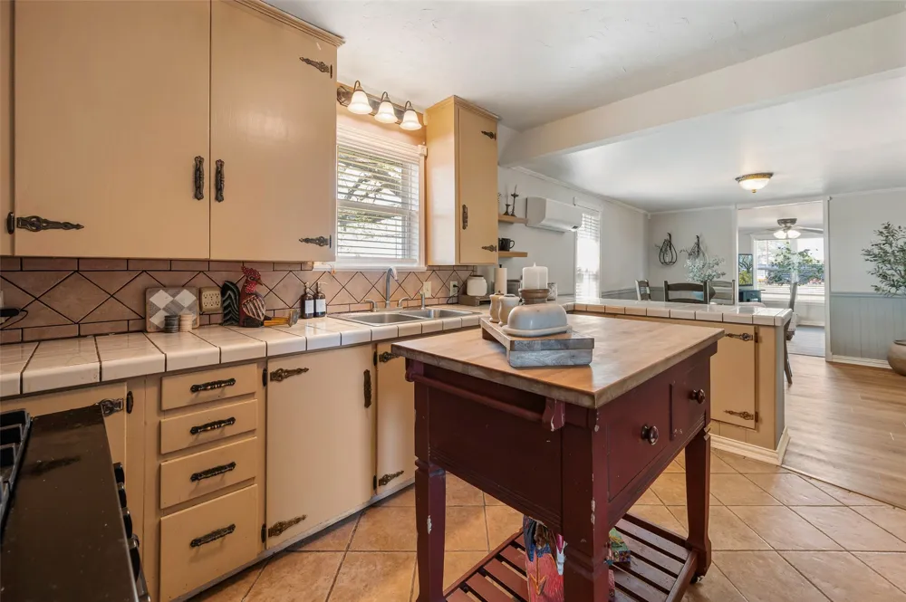 3913 Fm1956 Nocona, TX 76255