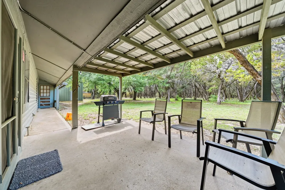 2731 Garrett Lane China Spring, TX 76633