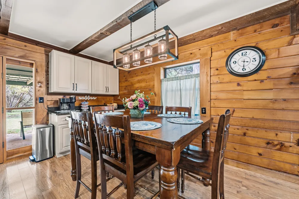 2731 Garrett Lane China Spring, TX 76633