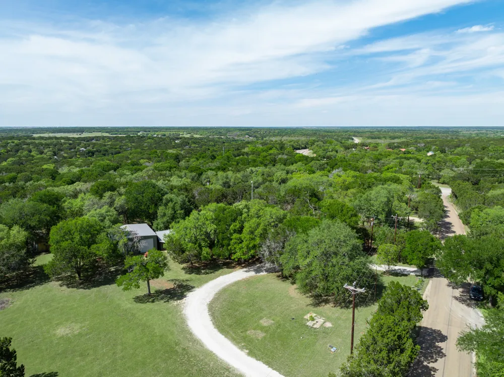 2731 Garrett Lane China Spring, TX 76633