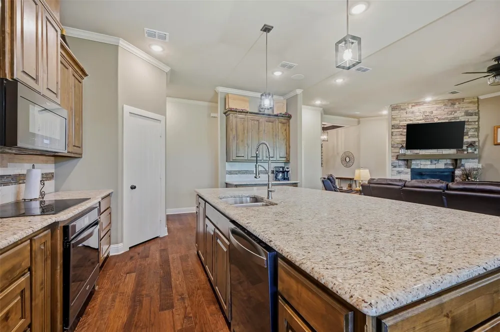 56 Turtle Point Lane Gordonville, TX 76245
