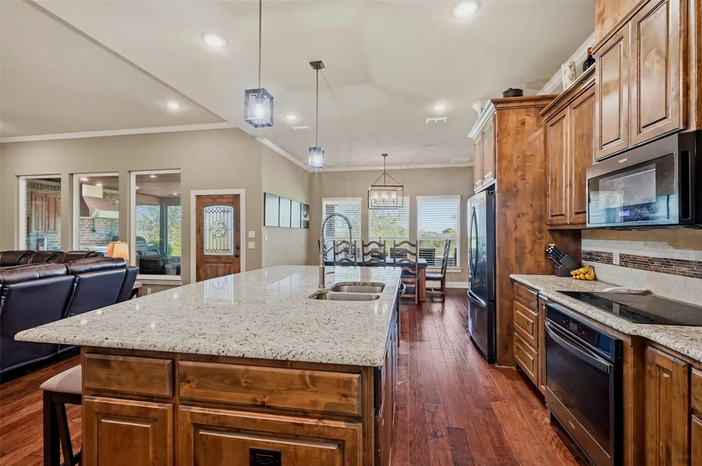 56 Turtle Point Lane Gordonville, TX 76245