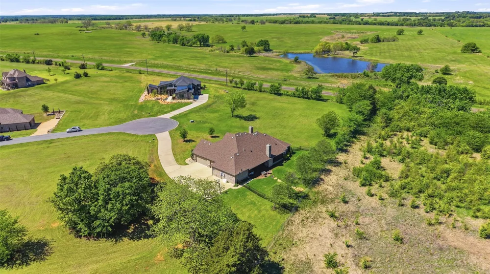 56 Turtle Point Lane Gordonville, TX 76245