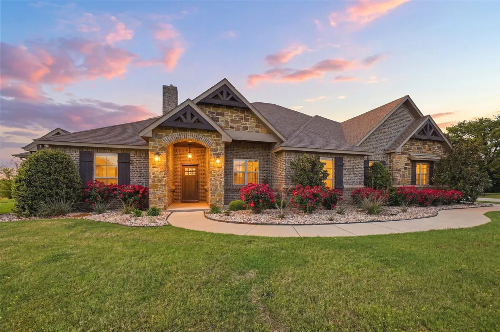 56 Turtle Point Lane Gordonville, TX 76245