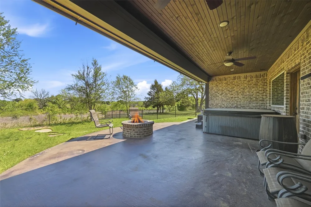 56 Turtle Point Lane Gordonville, TX 76245