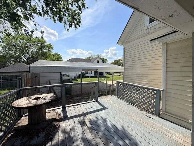 312 Poplar Street Italy, TX 76651