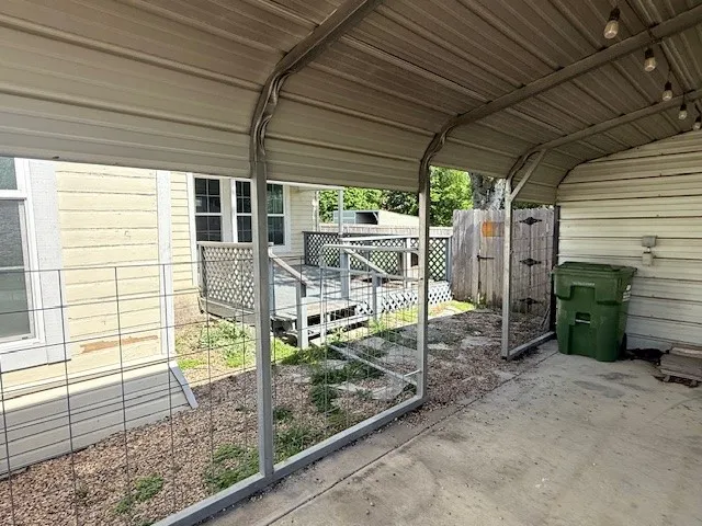 312 Poplar Street Italy, TX 76651
