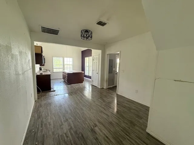 312 Poplar Street Italy, TX 76651