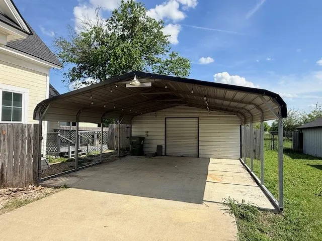 312 Poplar Street Italy, TX 76651
