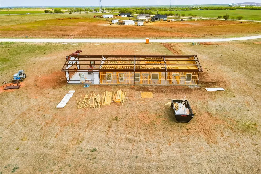 2097 PR  4282 Hawley, TX 79525