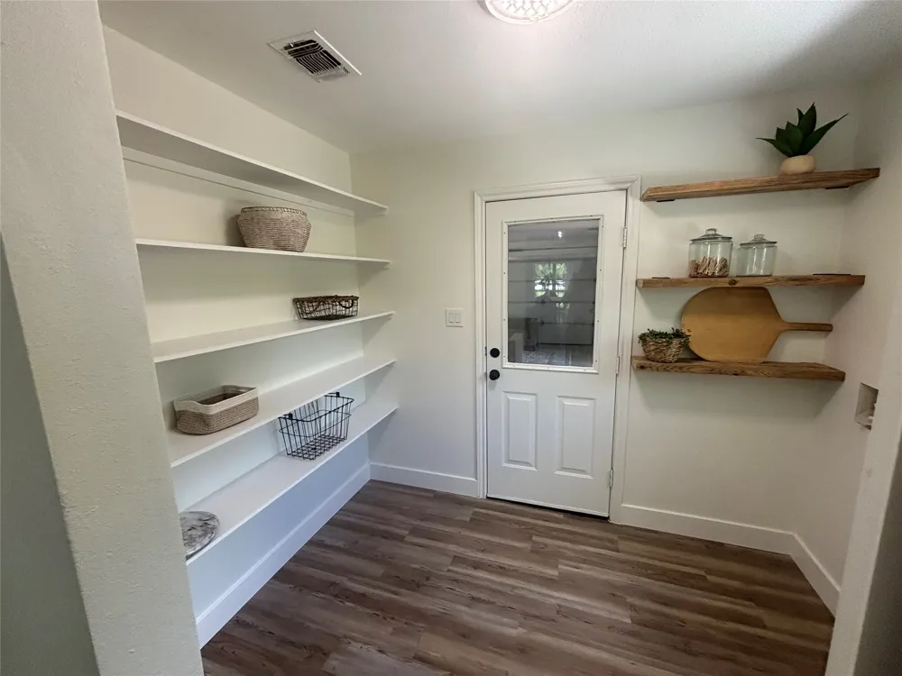 660 Chinn Chapel Road Copper Canyon, TX 75077