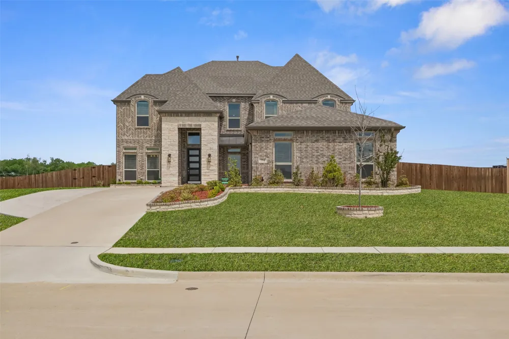 751 Emerald Valley Drive Ovilla, TX 75154