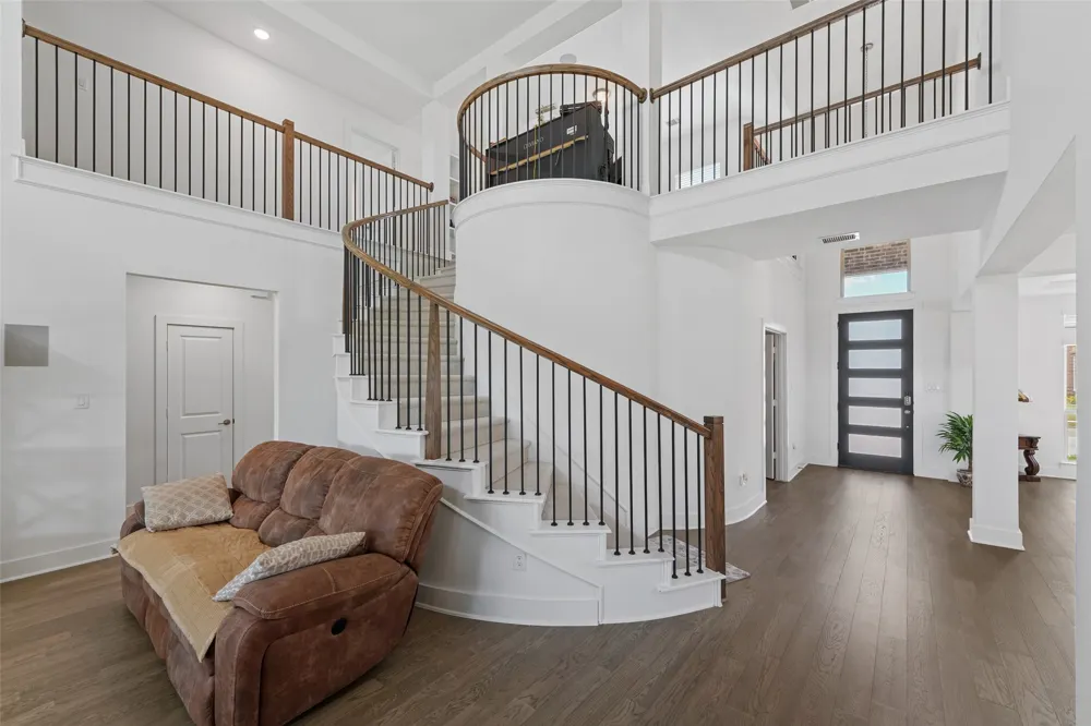 751 Emerald Valley Drive Ovilla, TX 75154