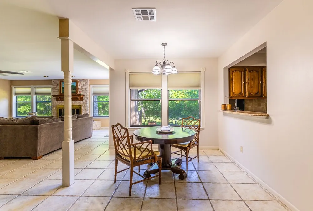 663 Coxs Oak Valley Road Waco, TX 76705