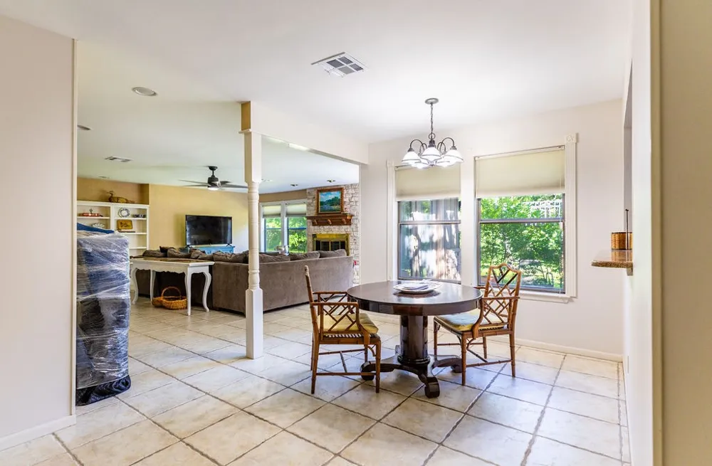 663 Coxs Oak Valley Road Waco, TX 76705