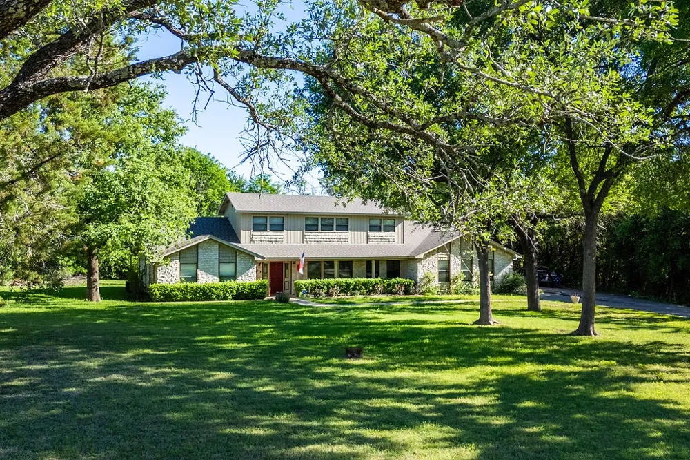 663 Coxs Oak Valley Road Waco, TX 76705