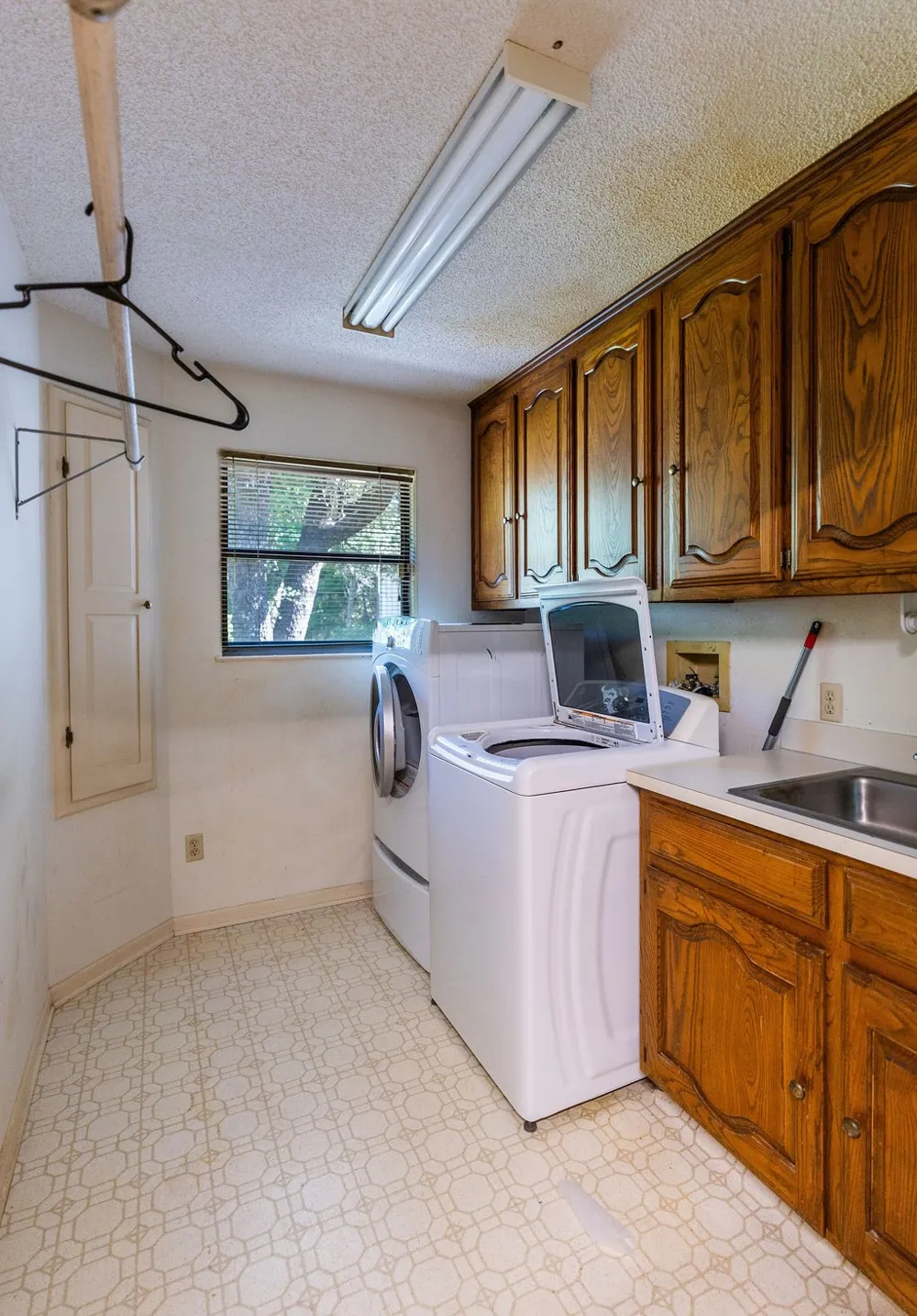 663 Coxs Oak Valley Road Waco, TX 76705