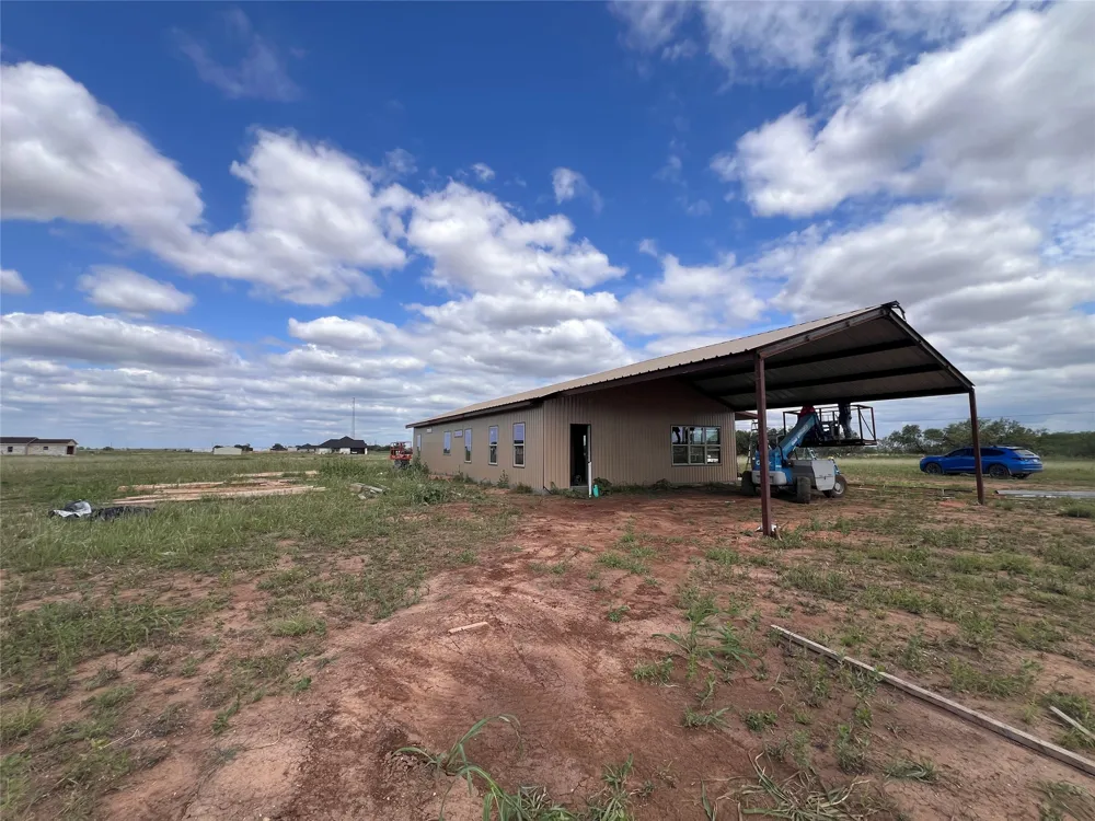 1436 CR 428 Hawley, TX 79525