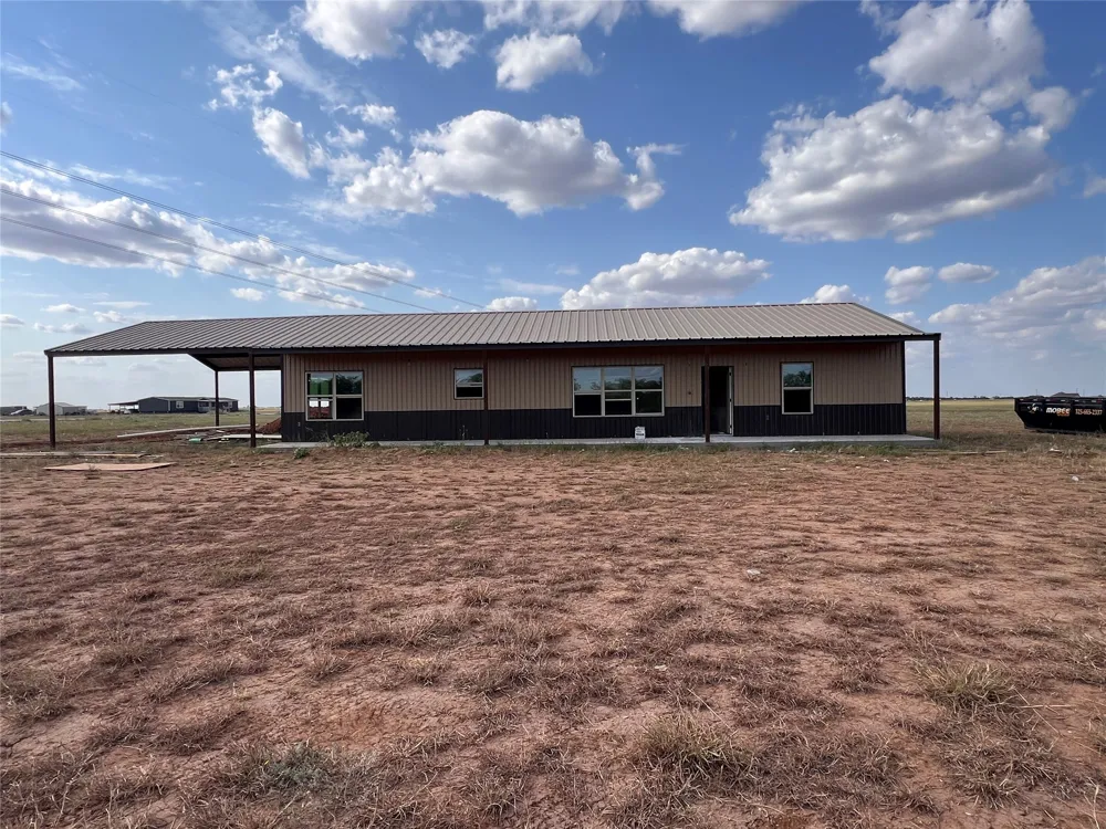 1436 CR 428 Hawley, TX 79525