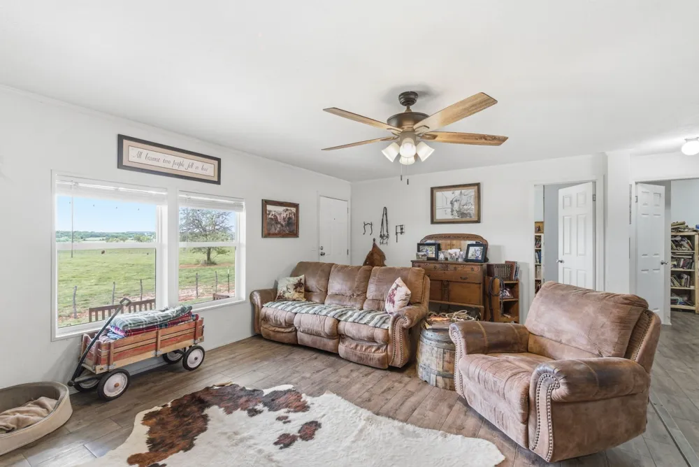 8315 County Road 403 Cisco, TX 76437