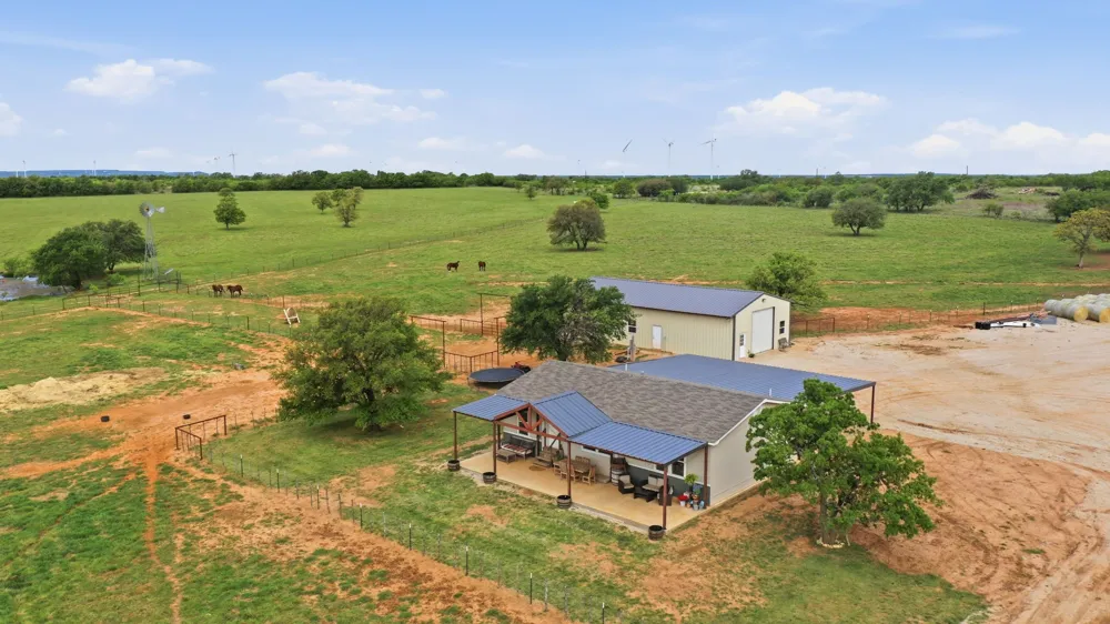 8315 County Road 403 Cisco, TX 76437