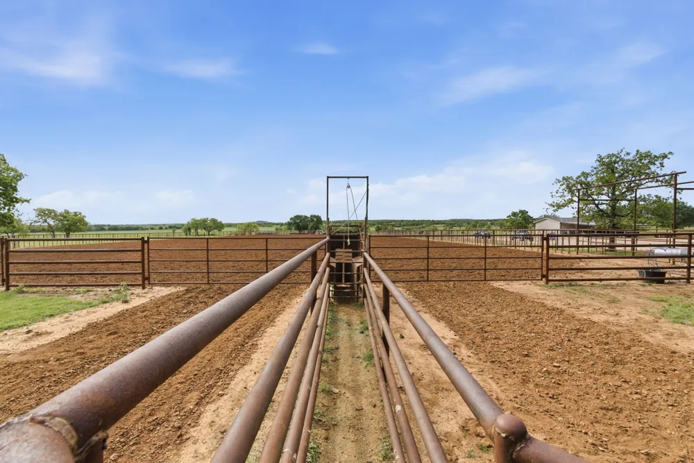 8315 County Road 403 Cisco, TX 76437