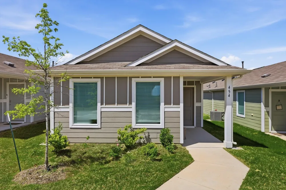 454 Eagle Wind Way Ferris, TX 75125