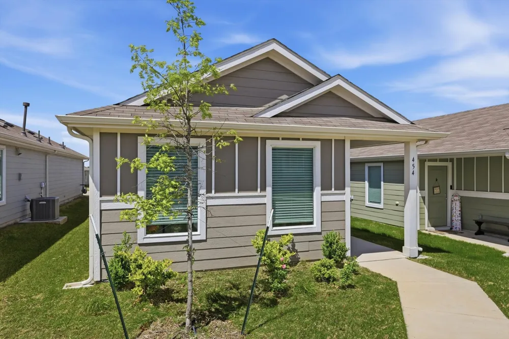 454 Eagle Wind Way Ferris, TX 75125