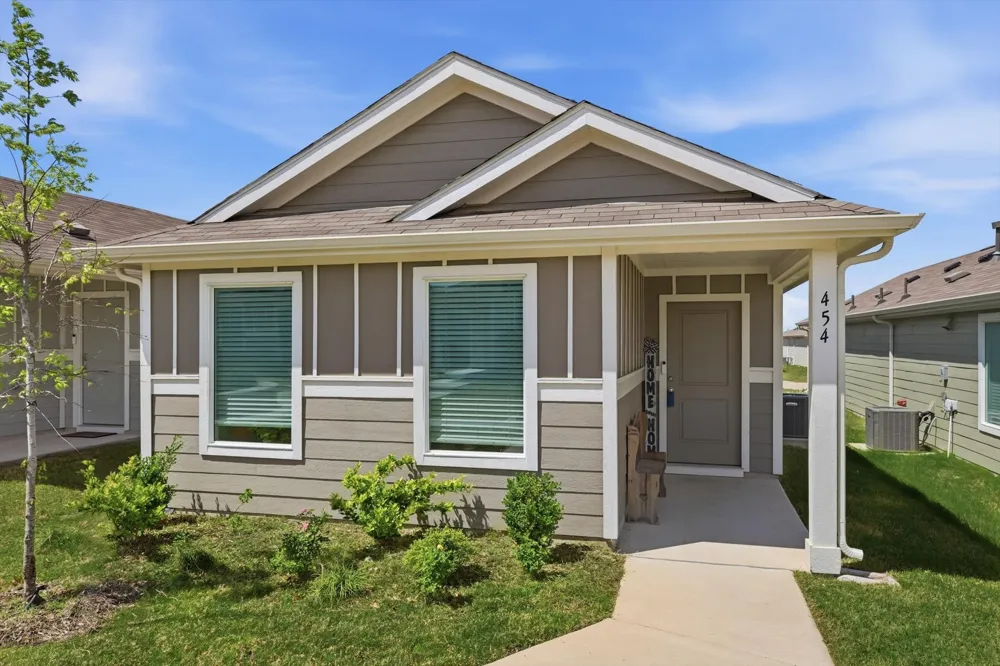 454 Eagle Wind Way Ferris, TX 75125