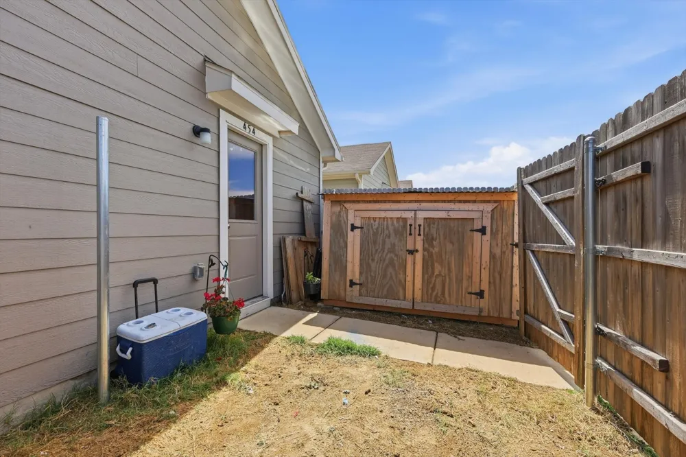 454 Eagle Wind Way Ferris, TX 75125