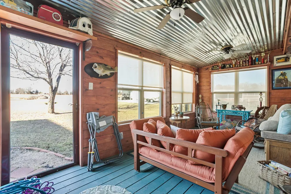 1561 FM 934 Blum, TX 76627