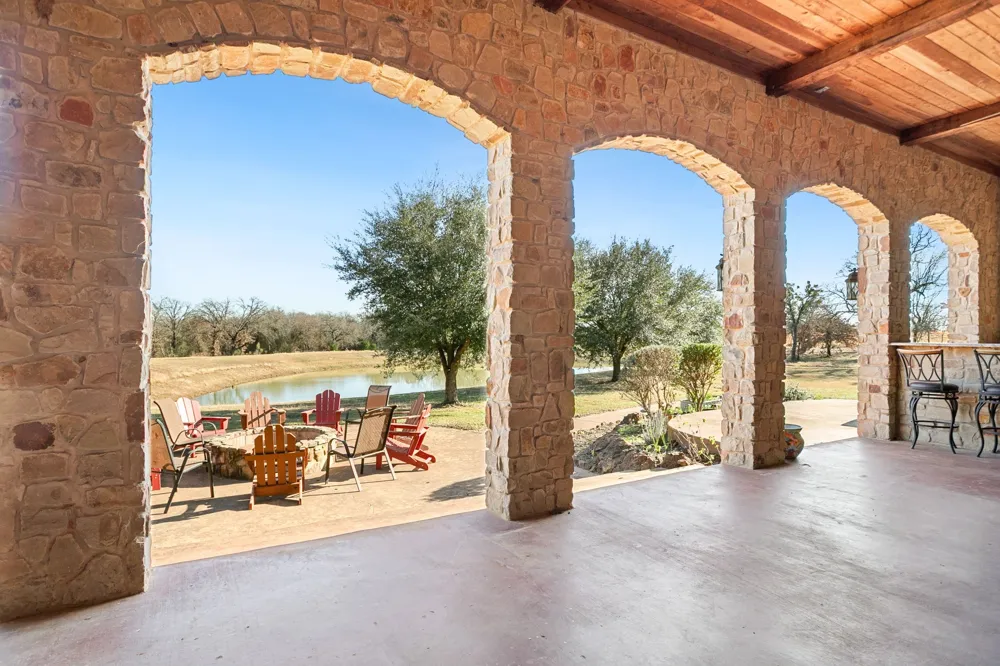 1561 FM 934 Blum, TX 76627