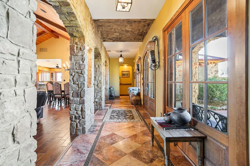 1561 FM 934 Blum, TX 76627