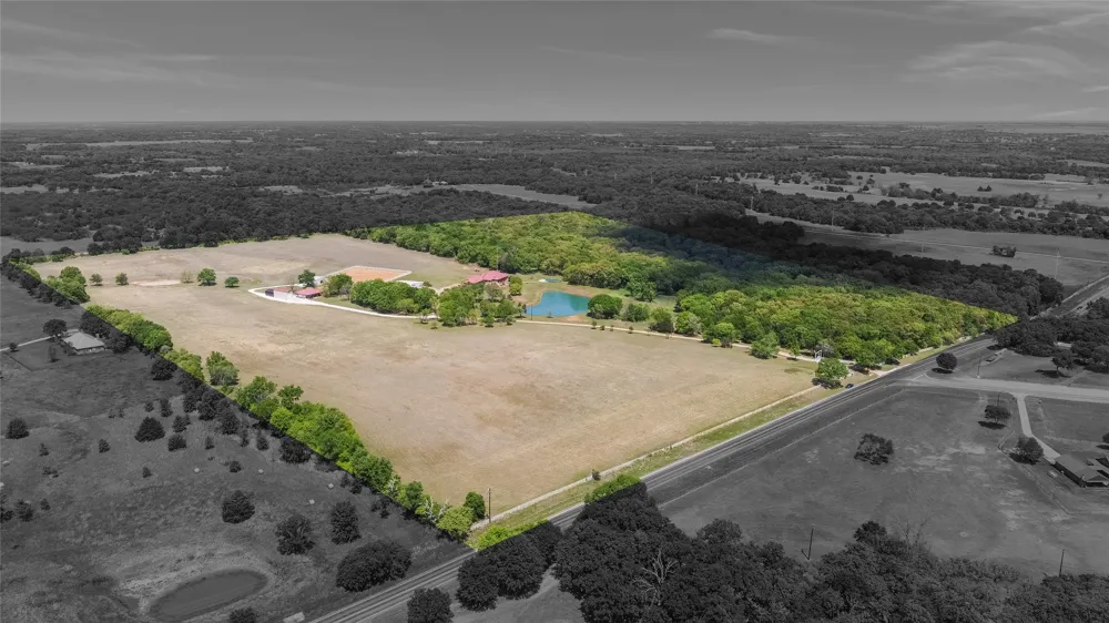 1561 FM 934 Blum, TX 76627