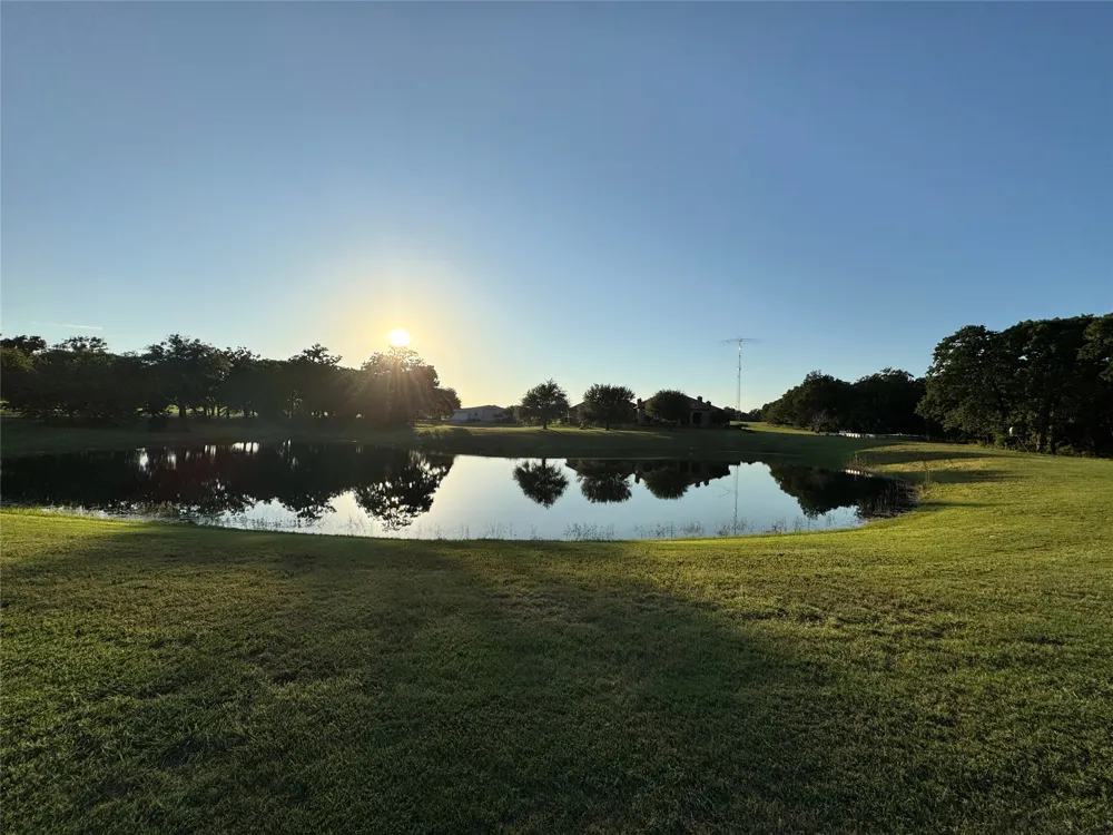 1561 FM 934 Blum, TX 76627