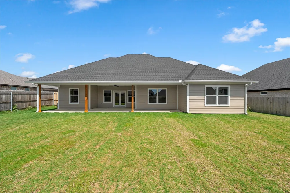 929 Northern Dancer Drive Hewitt, TX 76643