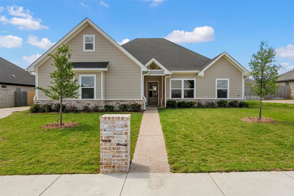 929 Northern Dancer Drive Hewitt, TX 76643