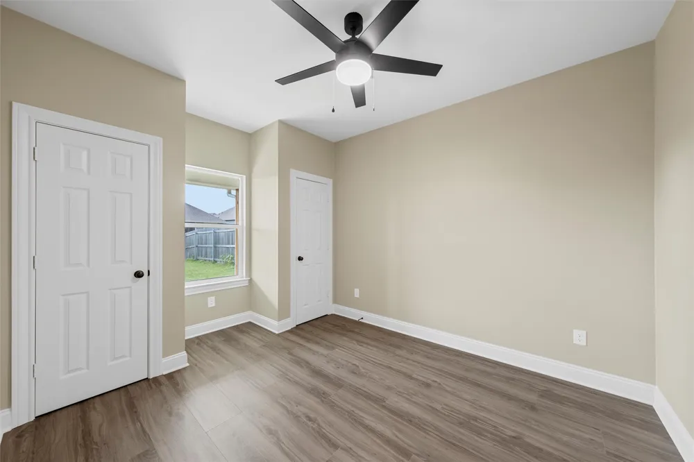 929 Northern Dancer Drive Hewitt, TX 76643