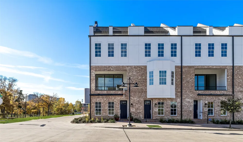 4645 New Water Lane Dallas, TX 75219
