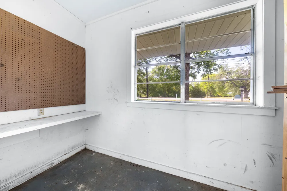801 Winnsboro Street Quitman, TX 75783