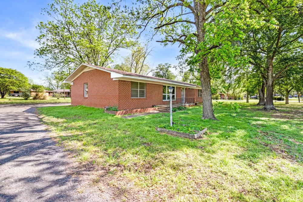 801 Winnsboro Street Quitman, TX 75783