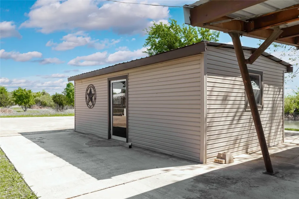 100 County Road 319 Early, TX 76802