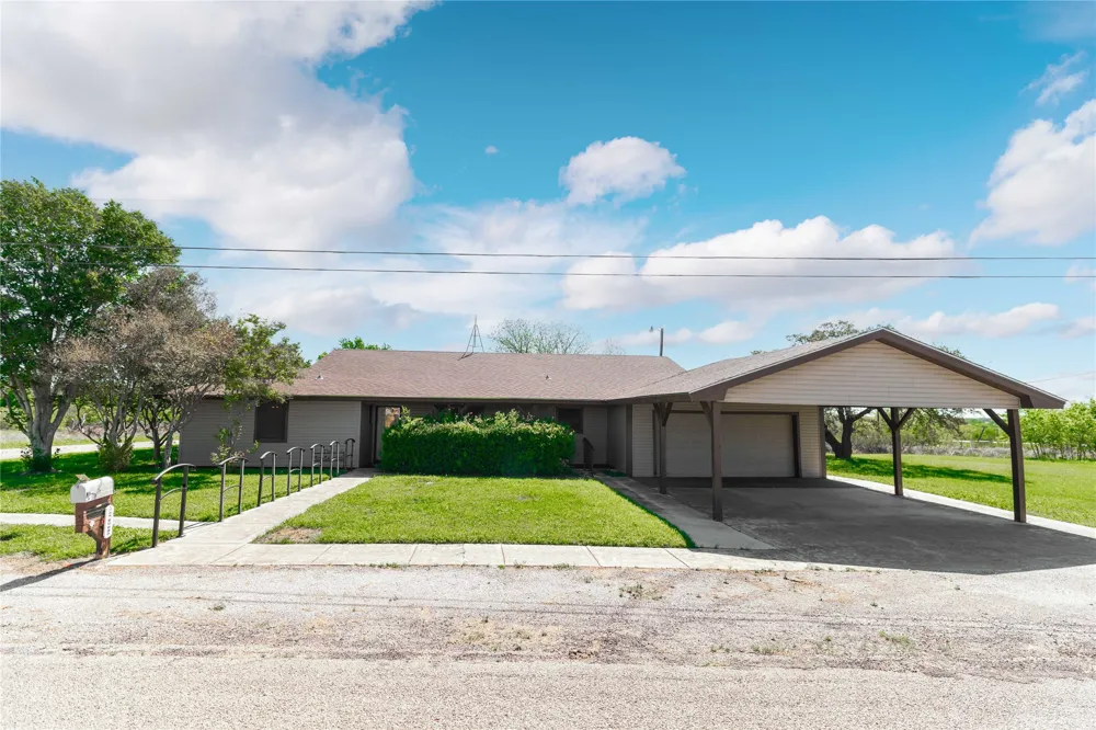 100 County Road 319 Early, TX 76802