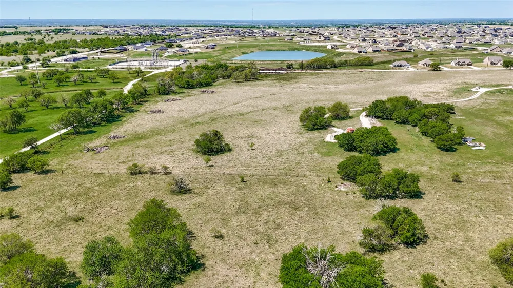 1174 Pioneer New Fairview, TX 76078