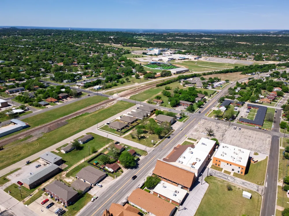 410 W Avenue C Copperas Cove, TX 76522