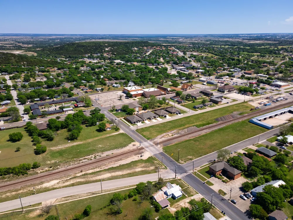 410 W Avenue C Copperas Cove, TX 76522