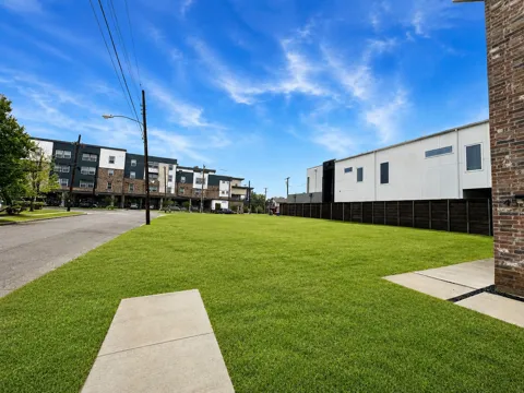 2111 Annex Avenue #1C