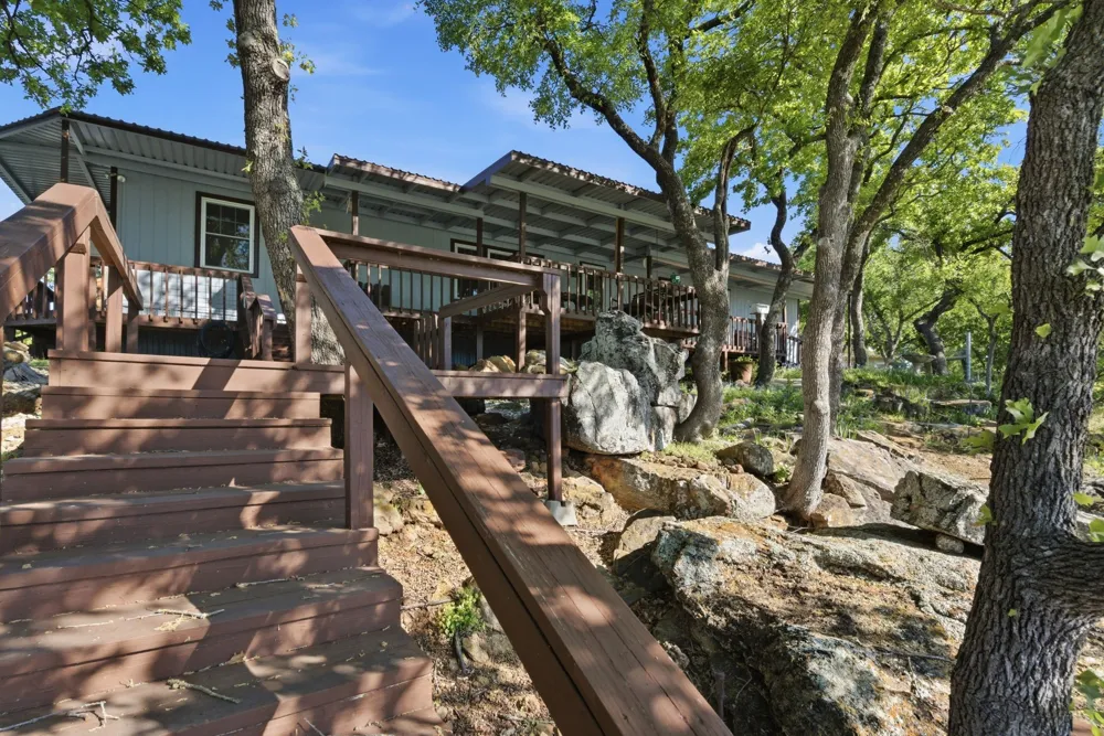 1069 Kennon Point Palo Pinto, TX 76484