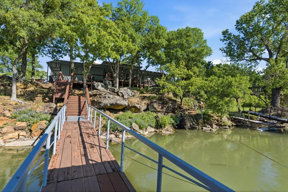 1069 Kennon Point Palo Pinto, TX 76484
